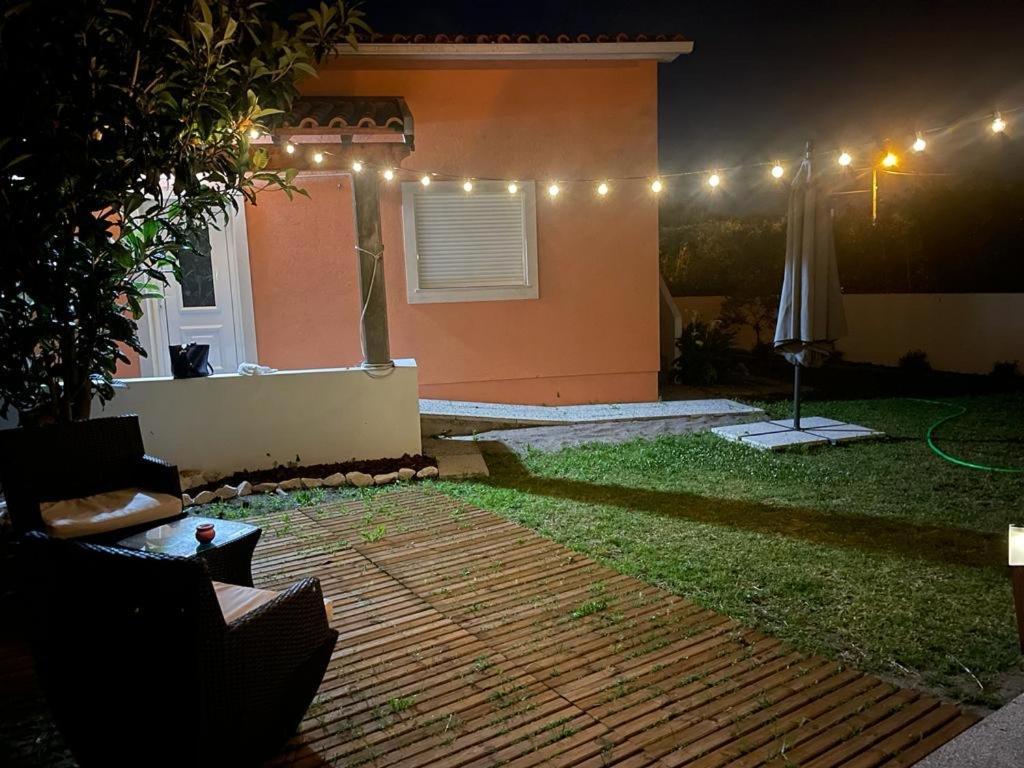 Moradia Alegre No Centro Da Vila Da Tocha. Экстерьер фото